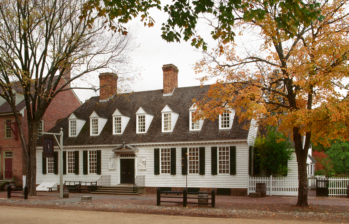 Resultat d'imatges de 1776 Phi Beta Kappa, the first scholastic fraternity, is founded at the College of William and Mary in Williamsburg